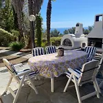 Lilli Villa