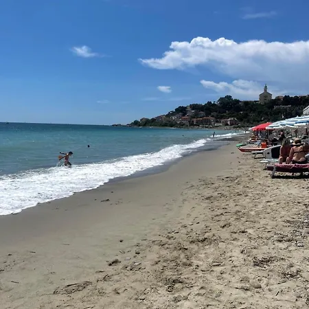 Lilli Villa Cipressa