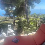 Lilli Villa