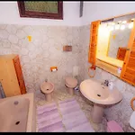 Lilli Villa *