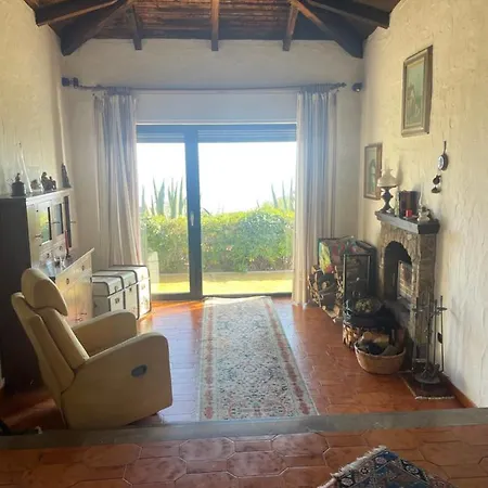 Lilli Villa