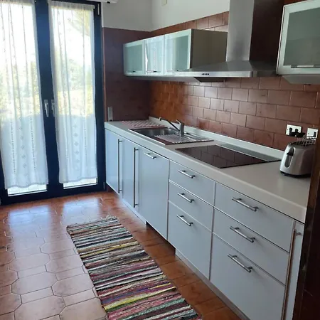 Lilli Villa *